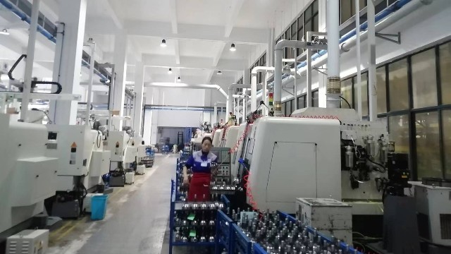 油性粘尘，天秦如何一招制胜？